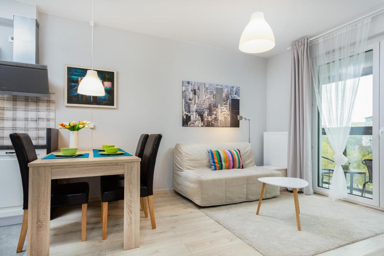 Obozowa By Renters Apartment